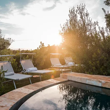 Borgo Dell'agrumeto 8, Emma Ostuni
