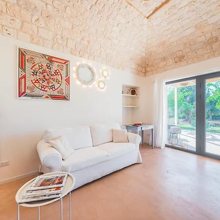 Borgo Dell'agrumeto 8, Emma *