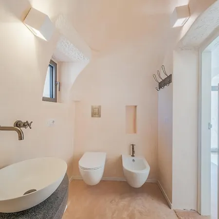Borgo Dell'agrumeto 8, Emma *